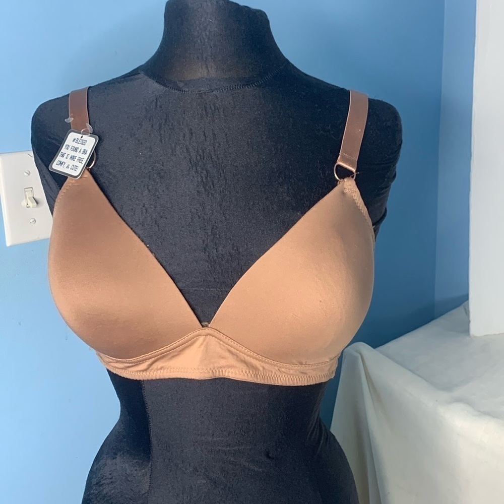 Bra new with tag 40